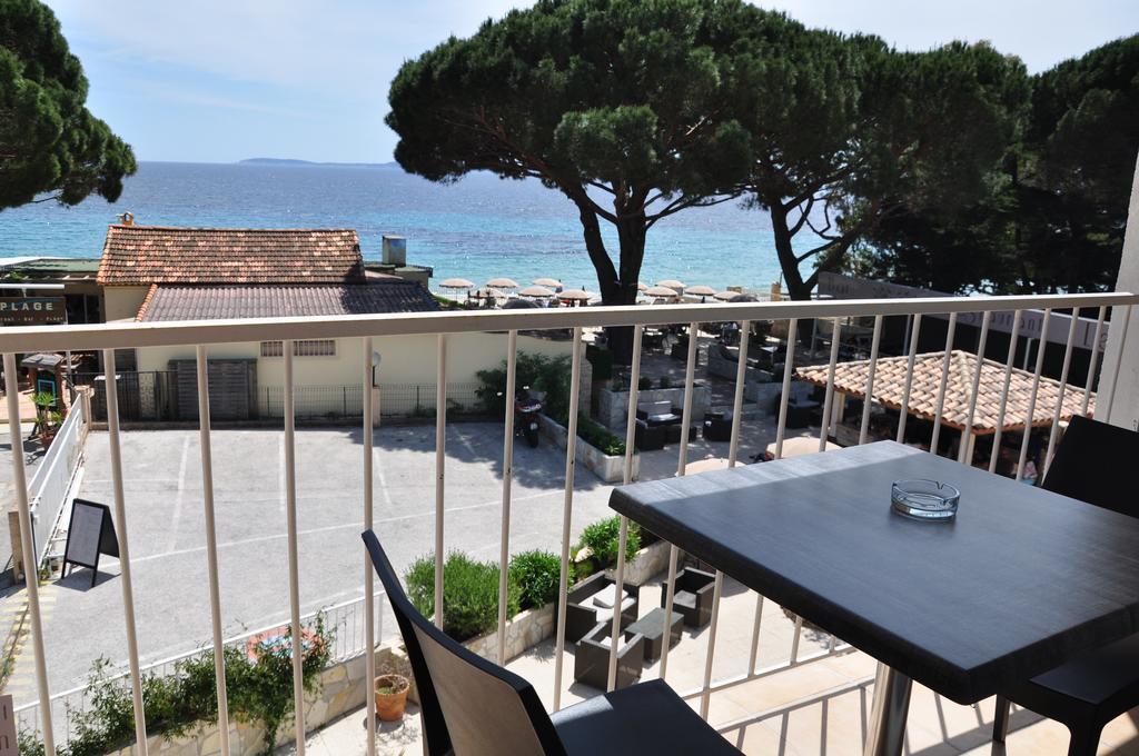 Hotel De La Plage Le Lavandou Cameră foto